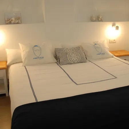 Neptuno - Adults Only Apartament