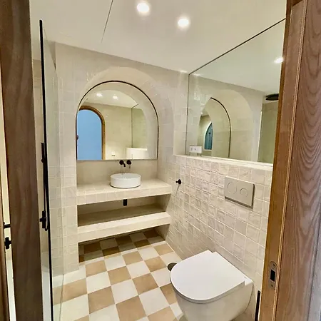 Neptuno - Adults Only Daire *