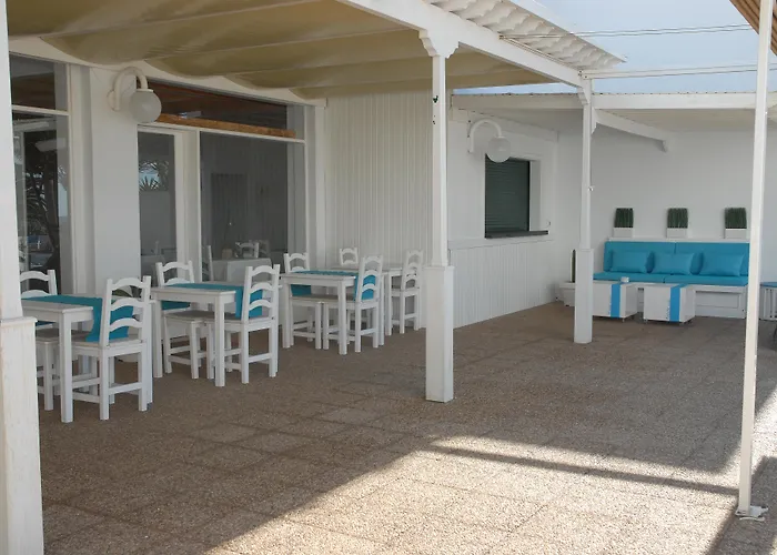 Neptuno - Adults Only