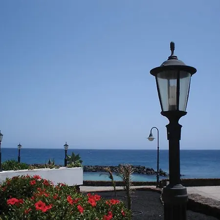 Neptuno - Adults Only